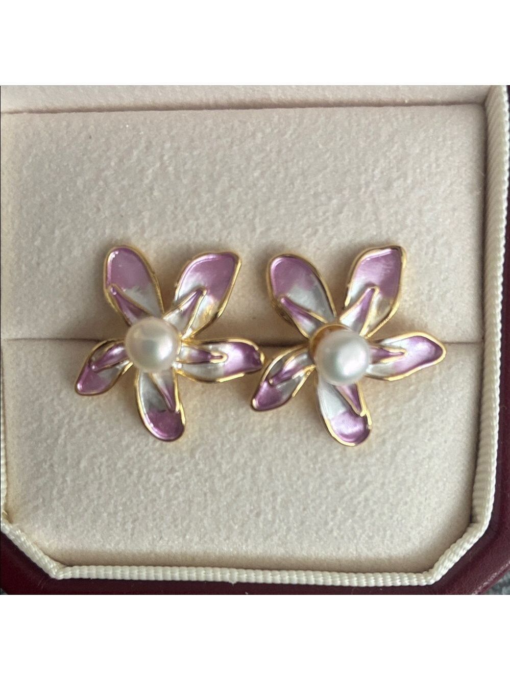 Elegant Floral Pearl Earrings